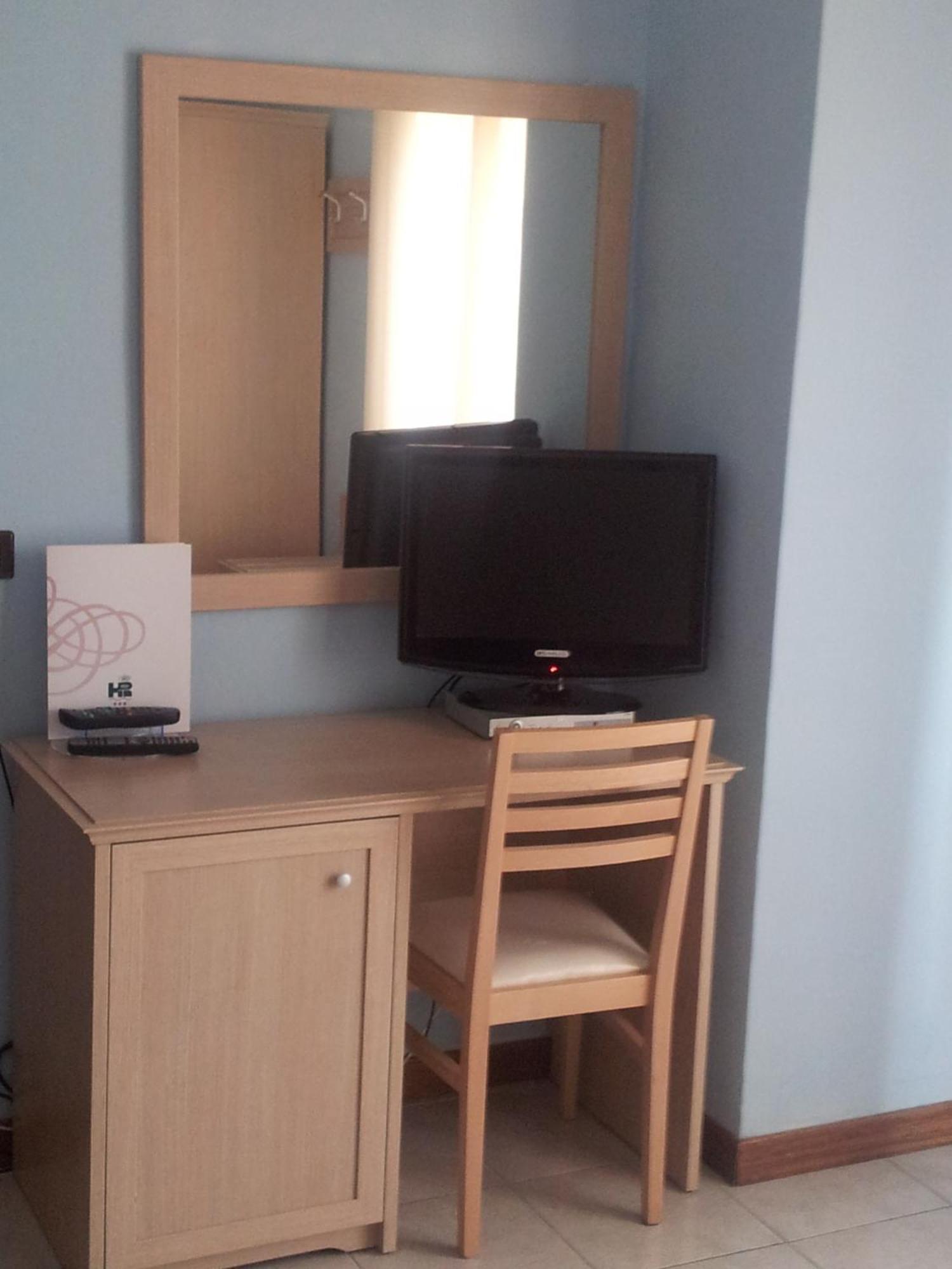 Hotel Trasimeno Bittarelli กัสติลโยเน เดล ลาโก ภายนอก รูปภาพ
