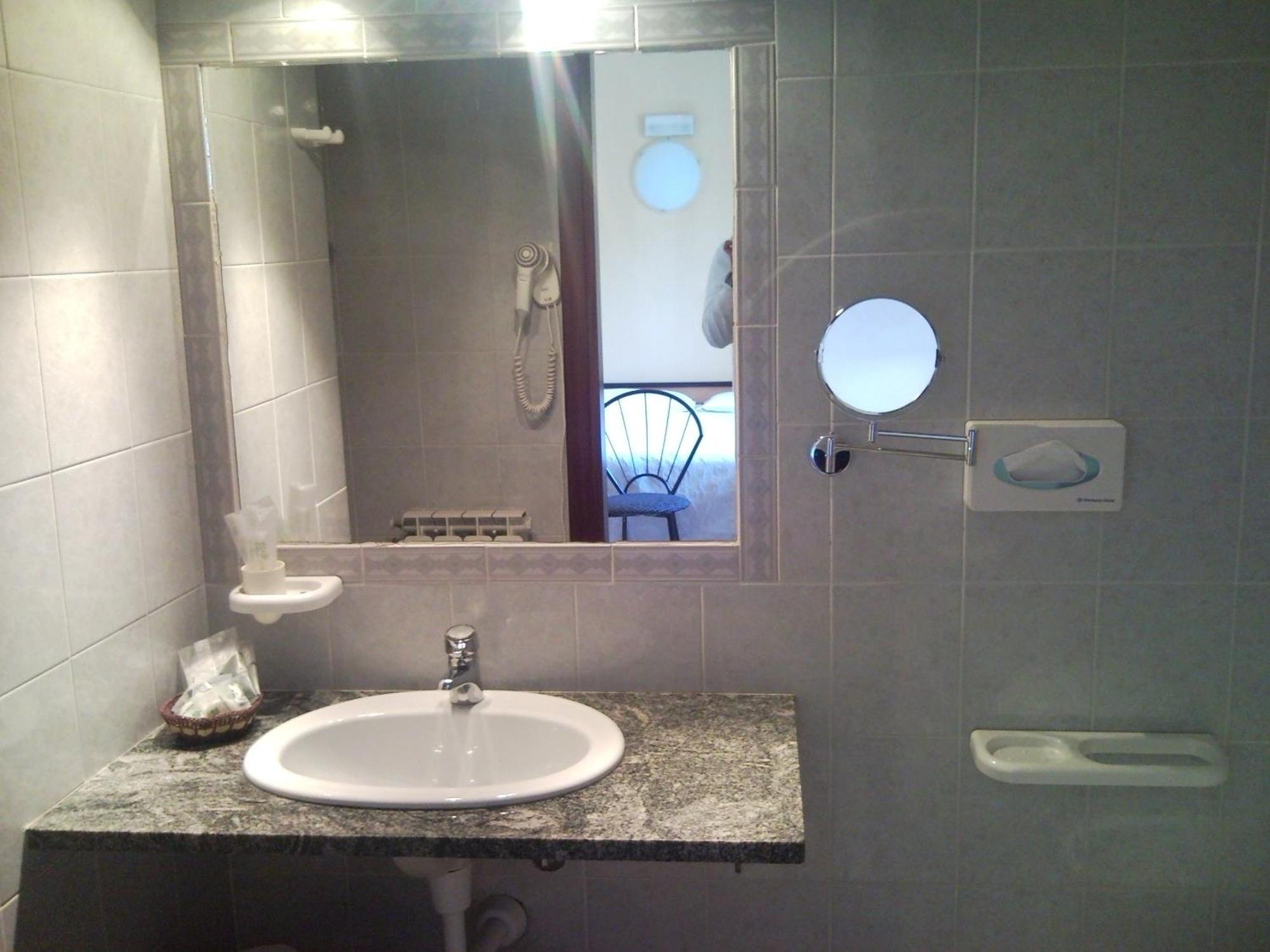 Hotel Trasimeno Bittarelli กัสติลโยเน เดล ลาโก ภายนอก รูปภาพ